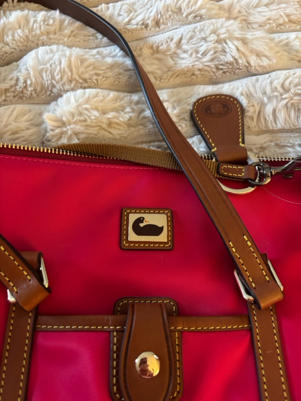 Dooney & Bourke Wayfarer Nylon Zip Tote Fuchsia accents Brown leather Trim NWT - Picture 5 of 12